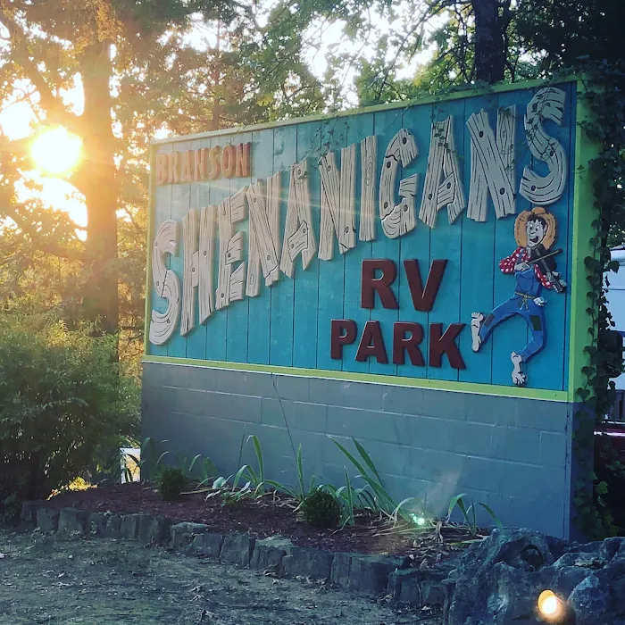 Branson Shenanigans RV Park Picture 10