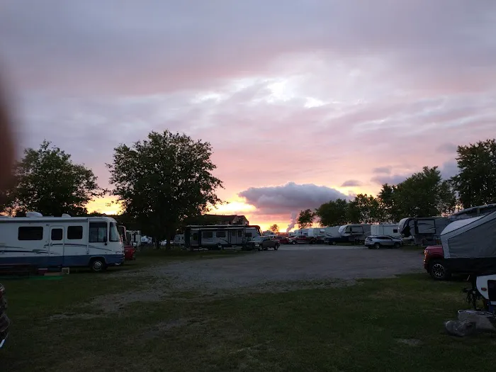Soo Locks Campground Picture 5