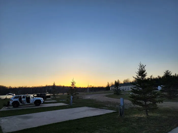Trailhead Bar, Restaurant & Campground Picture 5