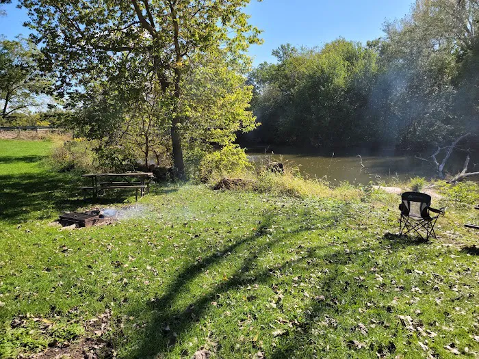 Hennepin Canal - Bridge 14 Campground Picture 8