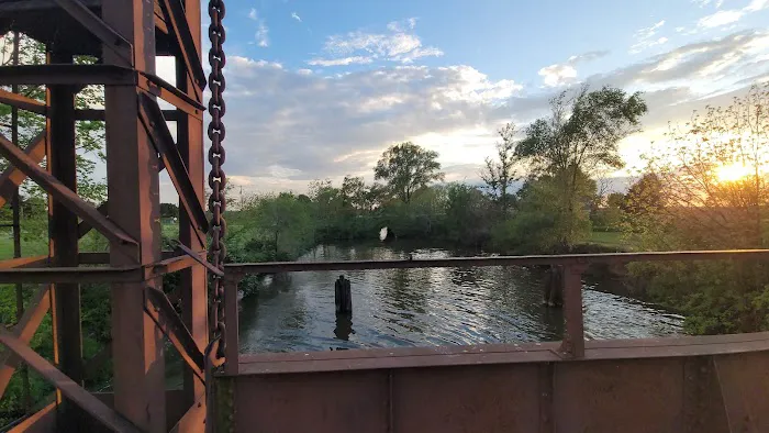 Lock 22 Camping Picture 6