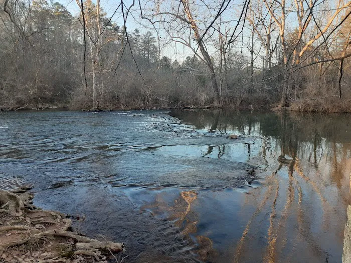 Cedar Creek RV & Outdoor Center Picture 2