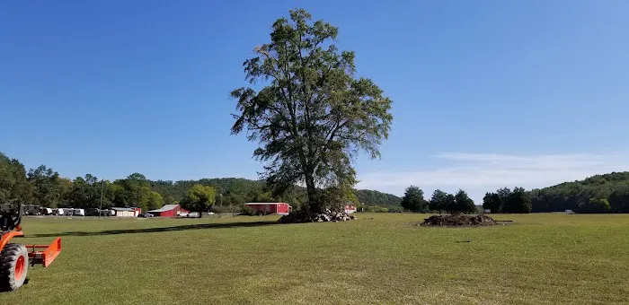 Cedar Creek RV & Outdoor Center Picture 4