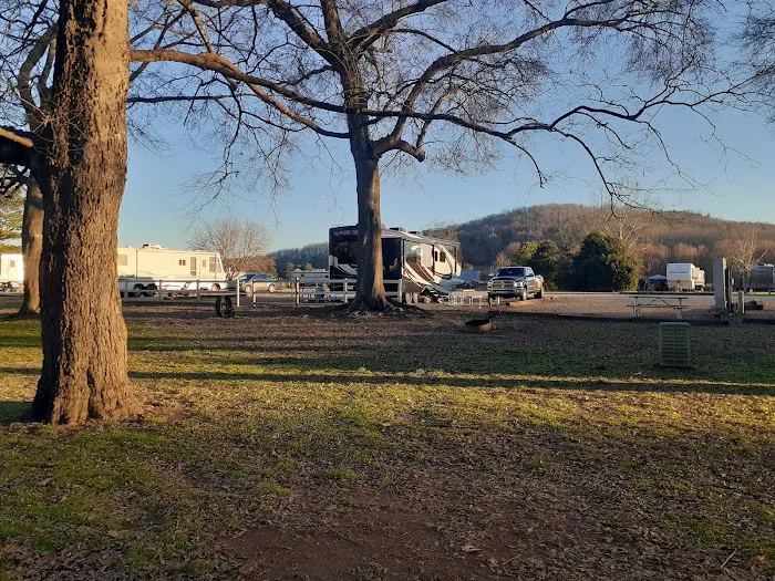 Cedar Creek RV & Outdoor Center Picture 3