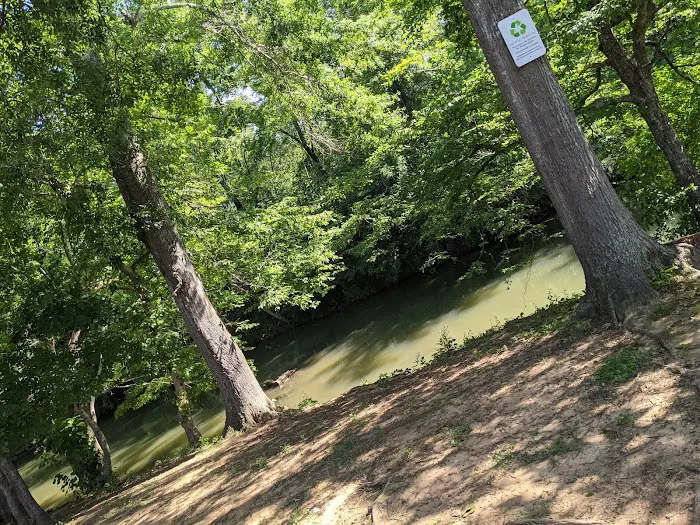 Cedar Creek RV & Outdoor Center Picture 1