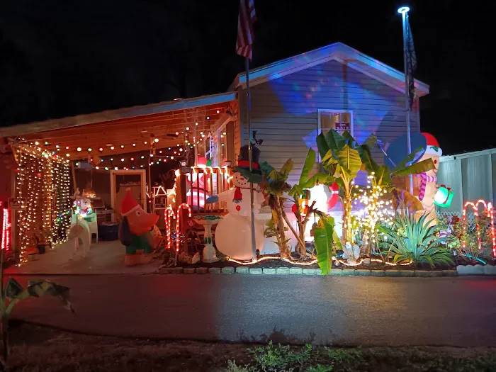 Winding Creek Mobile Home Park Picture 7