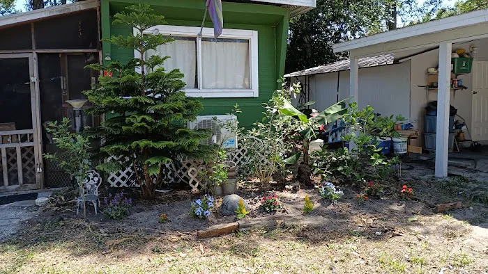 Winding Creek Mobile Home Park Picture 2