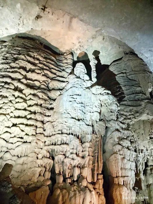 Cathedral Caverns State Park Campground Picture 6