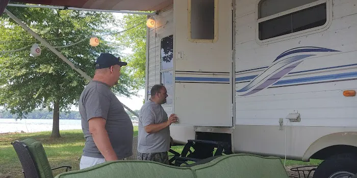 Seibold Campground & Marina Picture 5