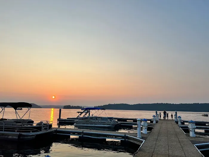 Timberline Glamping at Lake Guntersville Picture 4