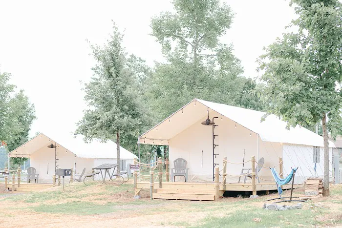 Timberline Glamping at Lake Guntersville Picture 3
