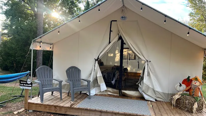 Timberline Glamping at Lake Guntersville Picture 1
