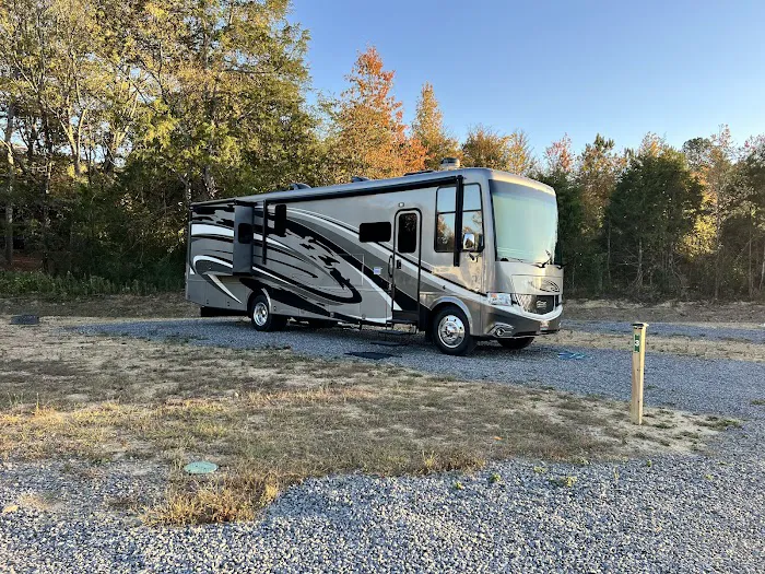 Knot Working Tiny Town RV Park Picture 9