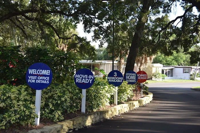 Siesta Lago Manufactured Home Community Picture 10