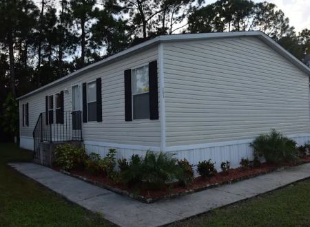 Siesta Lago Manufactured Home Community