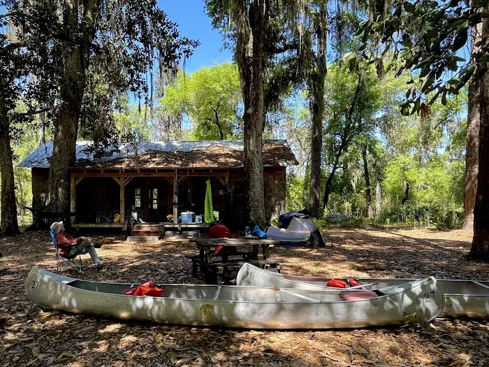 Floyds Island Cabin Picture 8