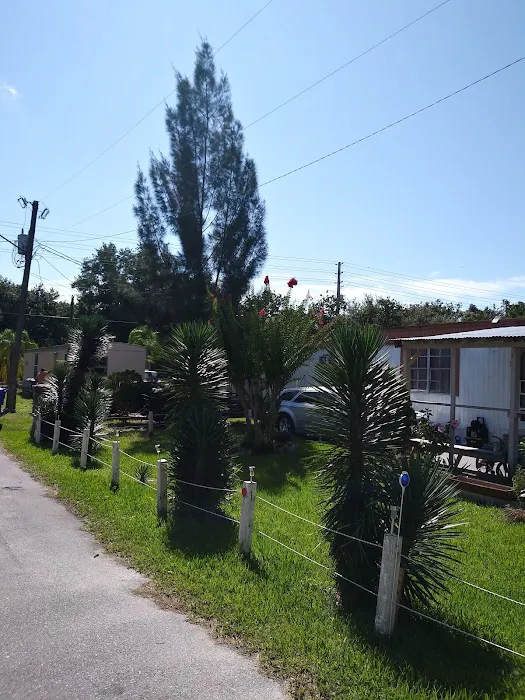 Country Club Village Mobile Home Picture 2