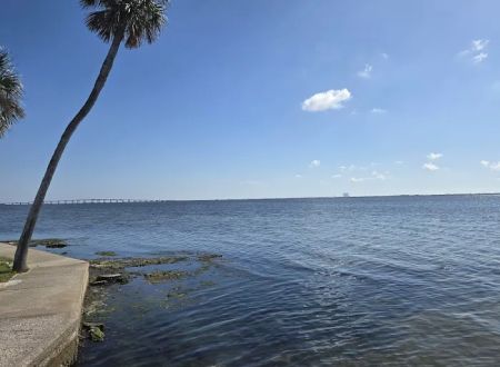 Oak Point Mobile Park