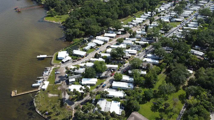 Oak Point Mobile Park Picture 9