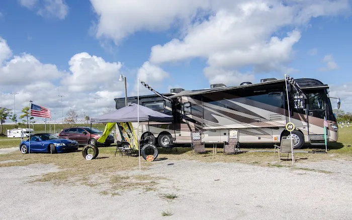 Daytona Racetrack RV Picture 3