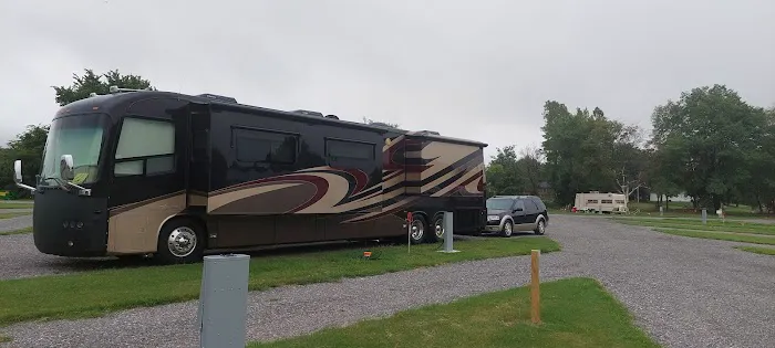 Lambert's RV Park Picture 7