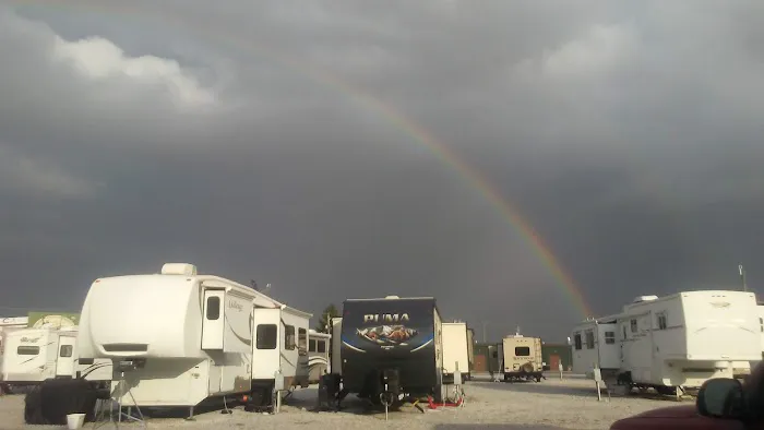 Lambert's RV Park Picture 5