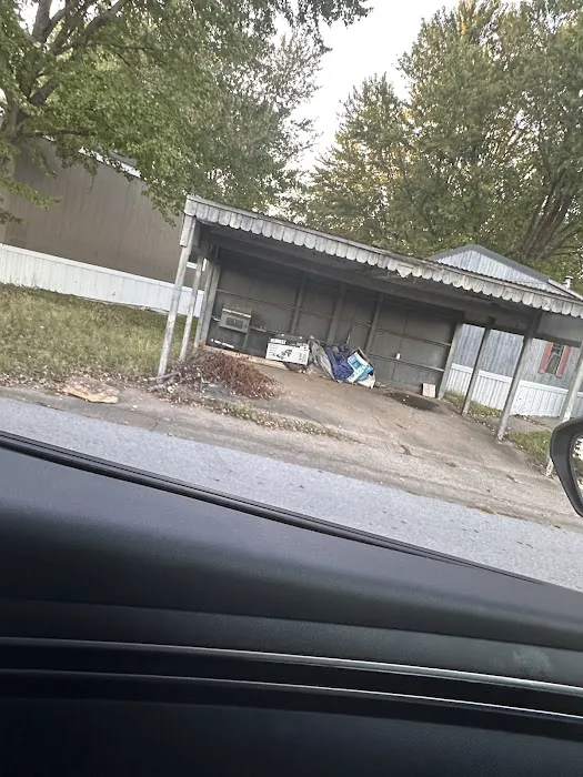 English Village Mobile Home Community Picture 8