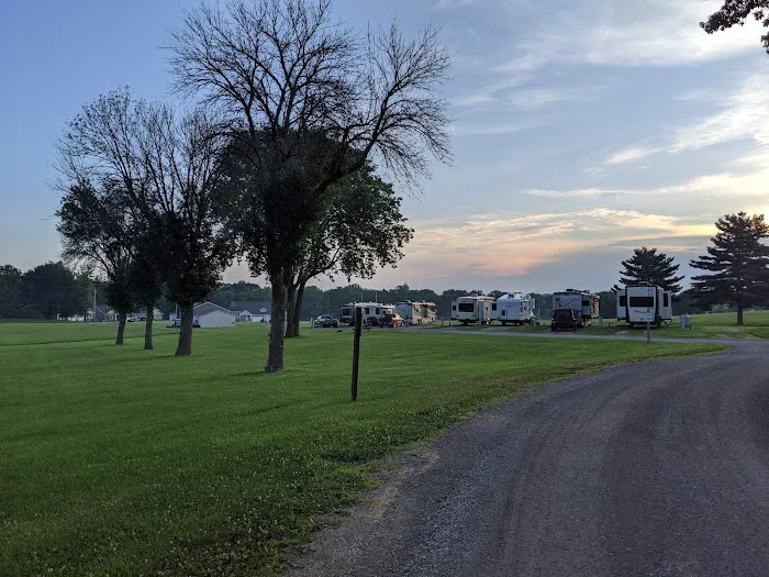 Tin Cup RV Park - Mahomet, Illinois Picture 7