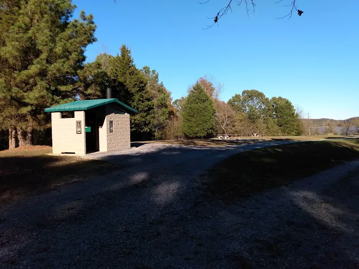 Cravens Bay Self-Service Campground & Boat Ramp Picture 4