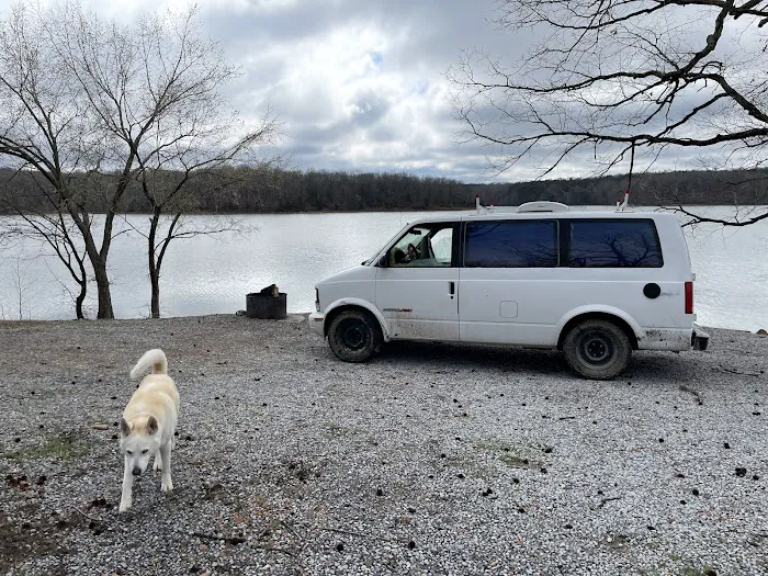 Smith Bay Self-Service Campground & Boat Ramp Picture 8
