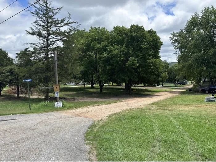 Hickory Creek Mobile Home Park Picture 4
