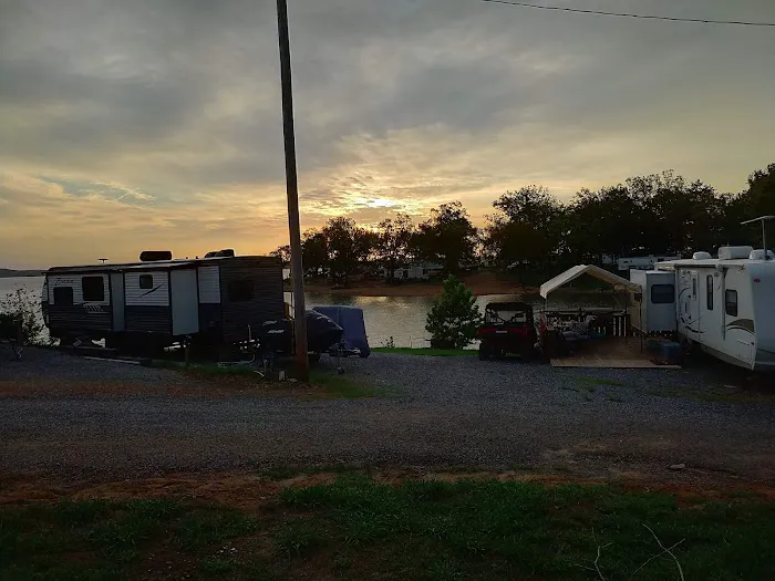 Southern Komfort Camp & Marina Picture 3