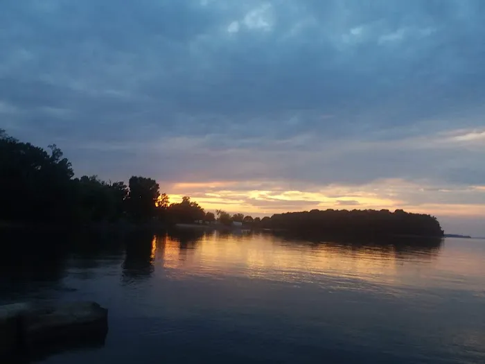 Birmingham Point Campground Picture 3