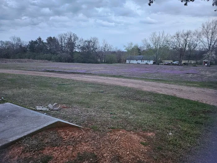 The Crossroads Mobile Home & RV Park Picture 9