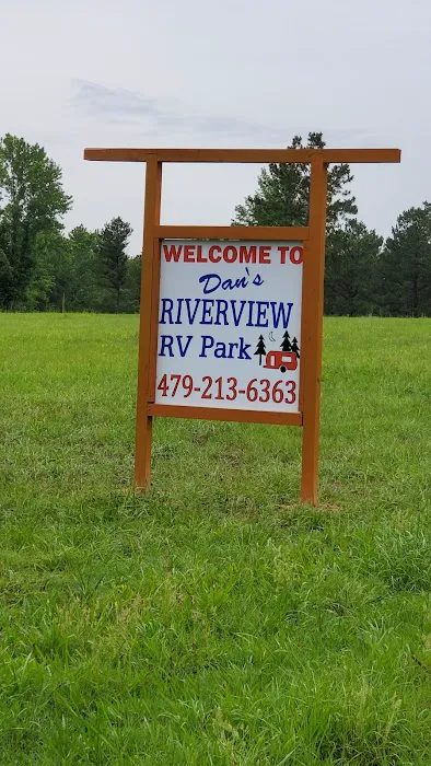 Dan's Riverview RV Park Picture 8