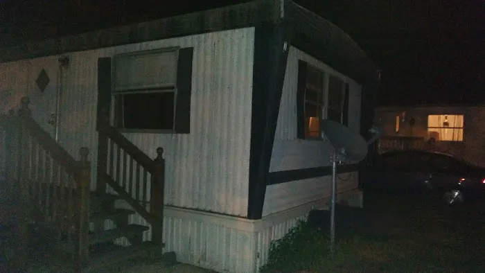 Spanish Oak Mobile Home Park Picture 2