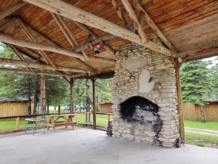Byce’s Michihistrigan Campground Bar and Cabins Picture 3