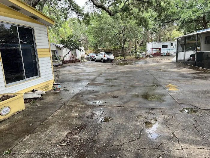 Jay May Mobile Home Park Picture 4