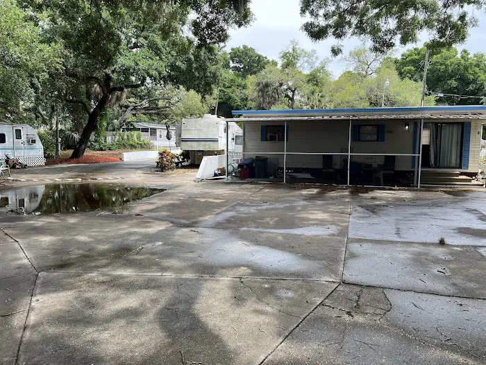 Jay May Mobile Home Park Picture 9