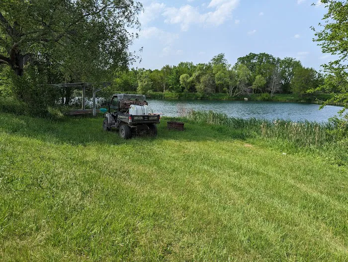 Frakers Grove Farm Picture 2