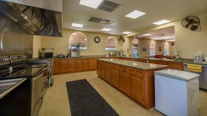 Royal Palm Village Picture 3