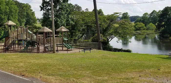 Dobbins ARB Rec Area & FamCamp Picture 4