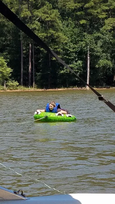 Lakepoint Campground Picture 10
