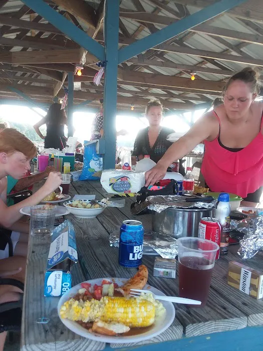 Pruett's Lakeside Campground Picture 5