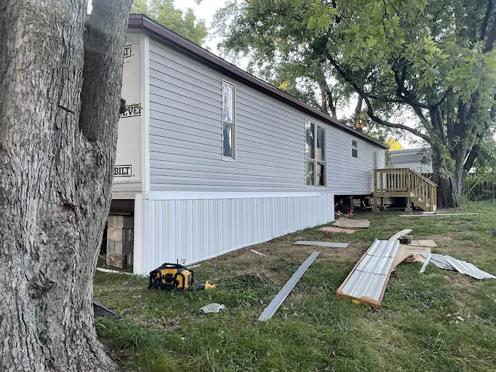 Briarwood Mobile Home Community Picture 3