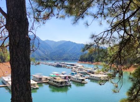 Holiday Harbor Campground