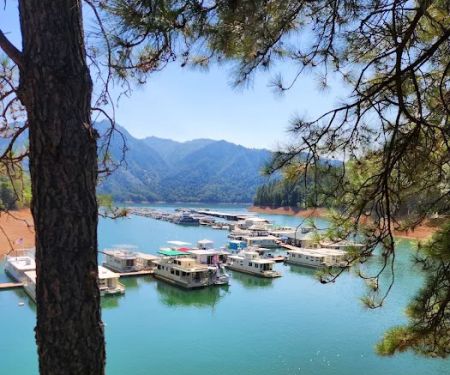 Holiday Harbor Campground