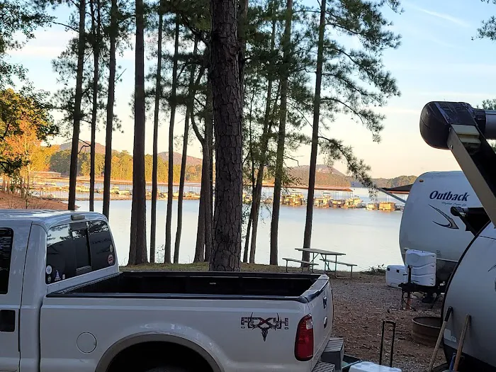 Holiday Harbor Campground Picture 10