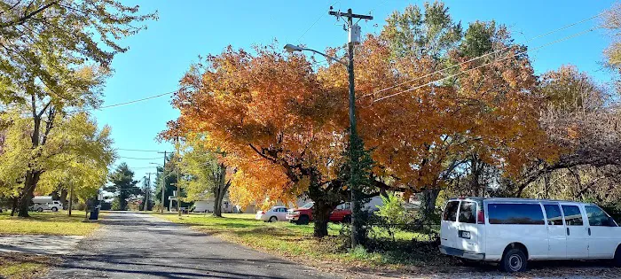 Hillcrest and Highland Mobile Home Park Picture 7
