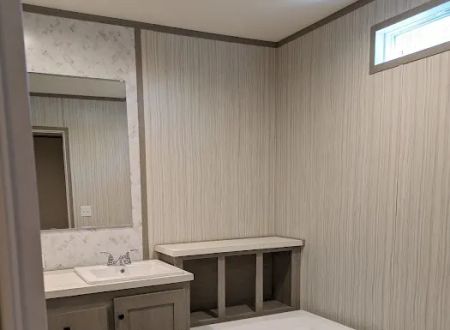 Lakewood Estates Mobile Home Community